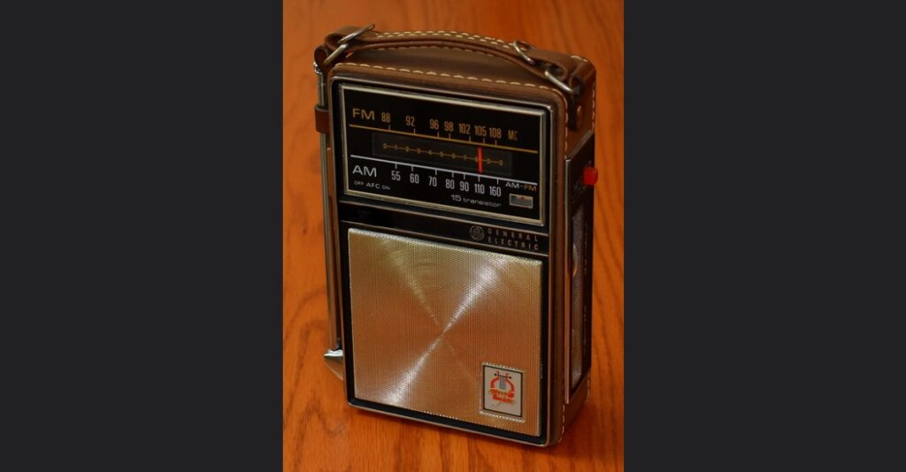 12 Nostalgic Gadgets That Defined Everyday Life in the 1960s