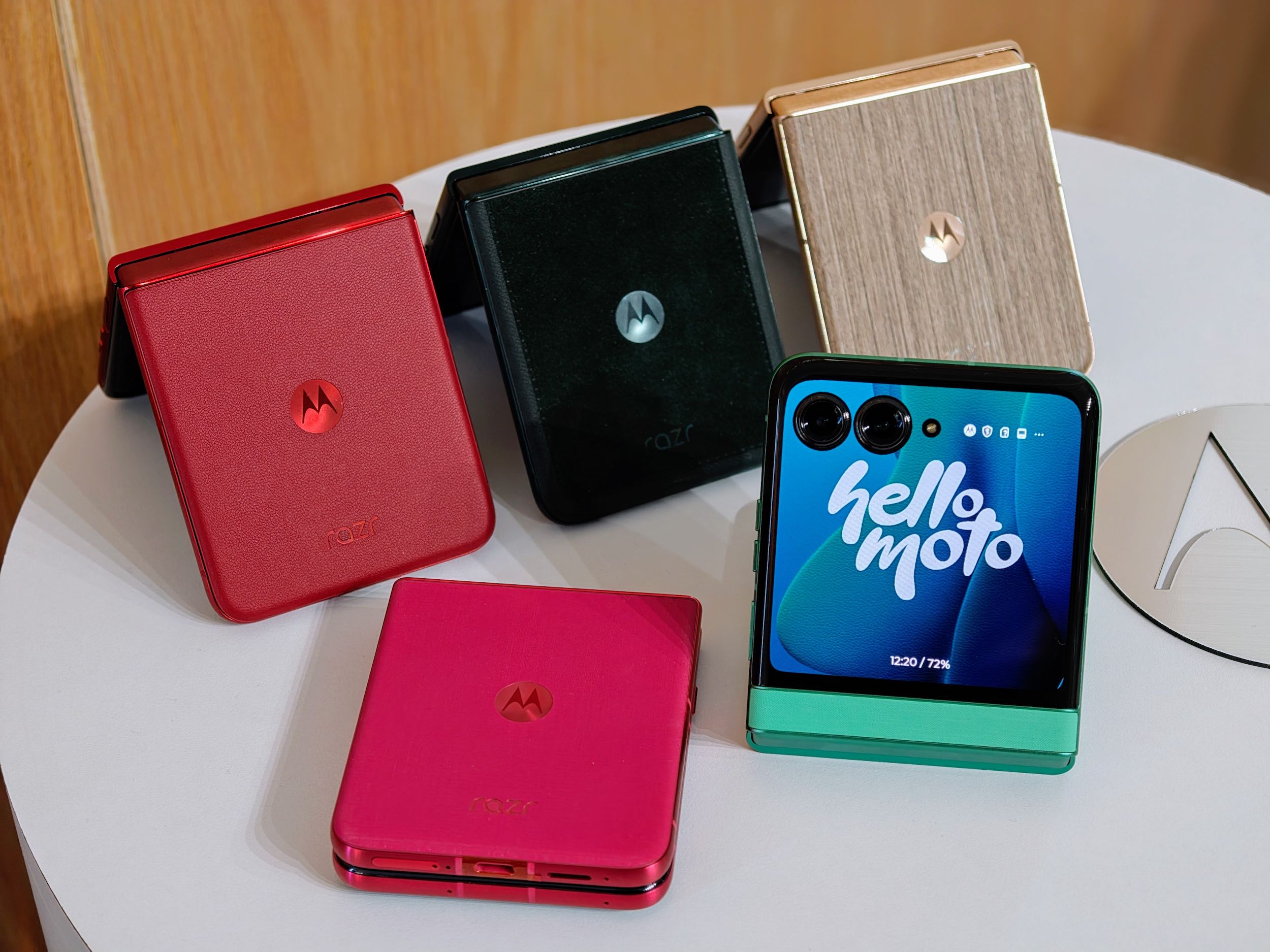 The 2025 Motorola Razr family ©Image Credit: GEEKSPIN