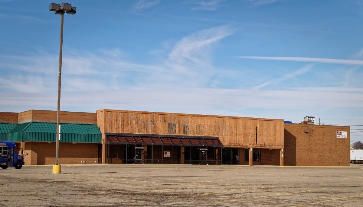 Former Big Bear Eastland Square