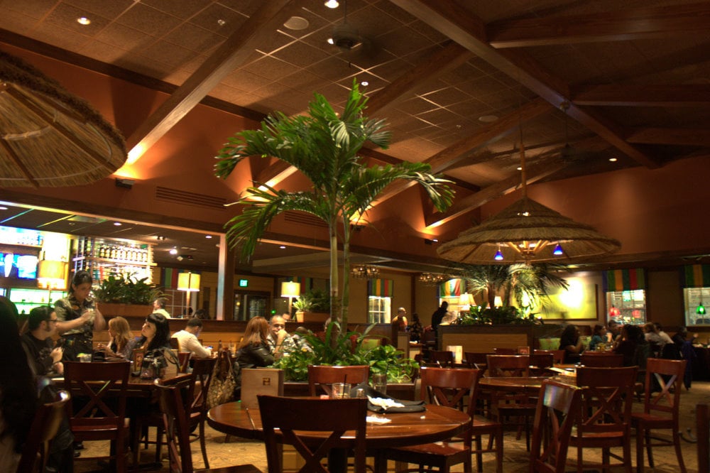 Bahama Breeze restaurant interior