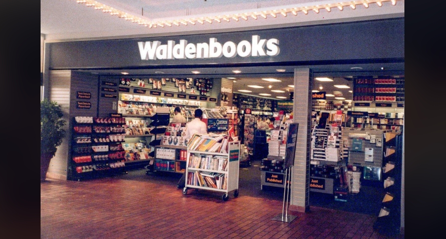 Waldenbooks Store Reddit | ©Image Credit: Reddit / nostalgia / Diva_Bot