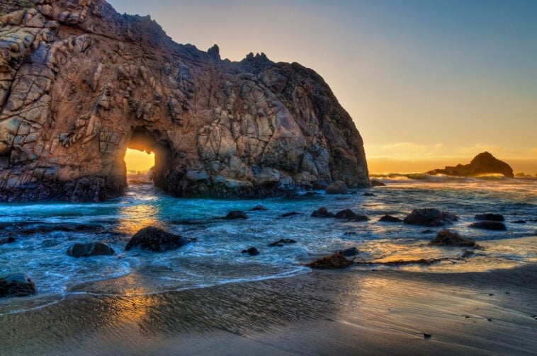 Sunset at Pfeiffer Beach - Big Sur, California | ©Image Credit: Flickr / Tours Departing Daily