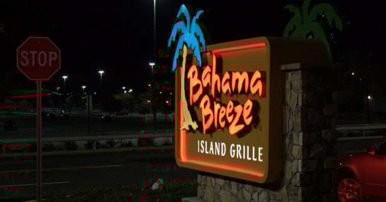 Bahama Breeze Island Grille signage | ©Image Credit: Krista/Flickr