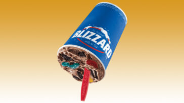 Oreo Dirt Pie Blizzard Treat | ©Image Credit: Dairy Queen
