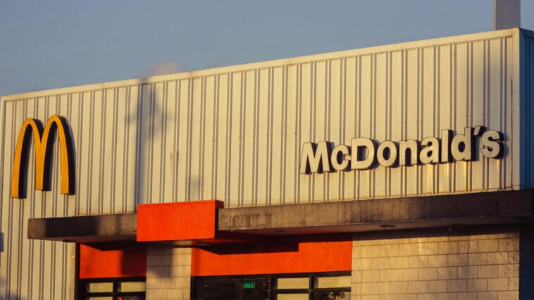 The exterior of a McDonald's restaurant | ©Image Credit: Nothing Ahead/Pexels