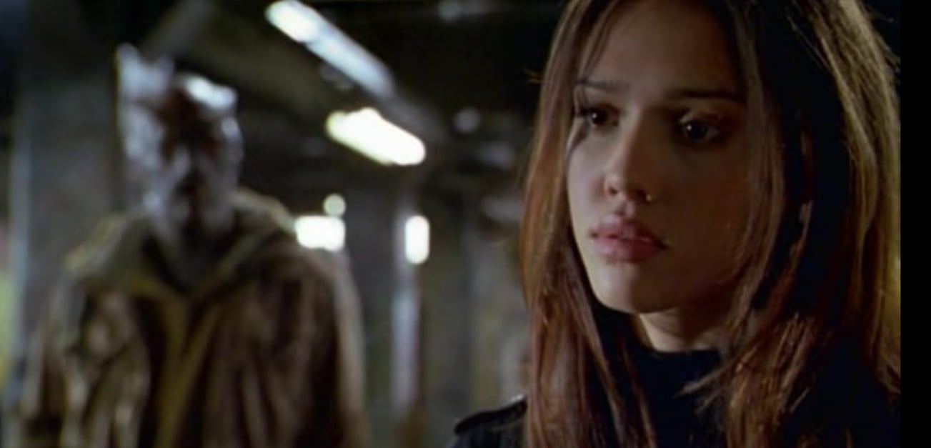 Jessica Alba in Dark Angel (2000)