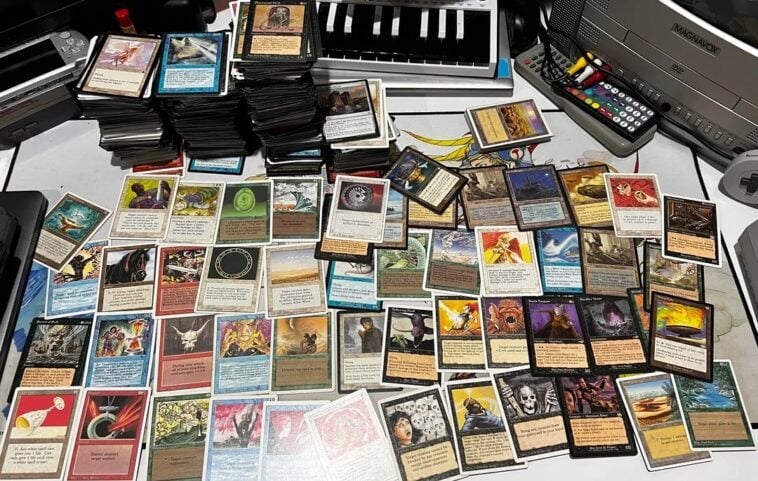 1990's Magic The Gathering Cards collection | ©Image Credit: Reddit / mtg / GuardianofM