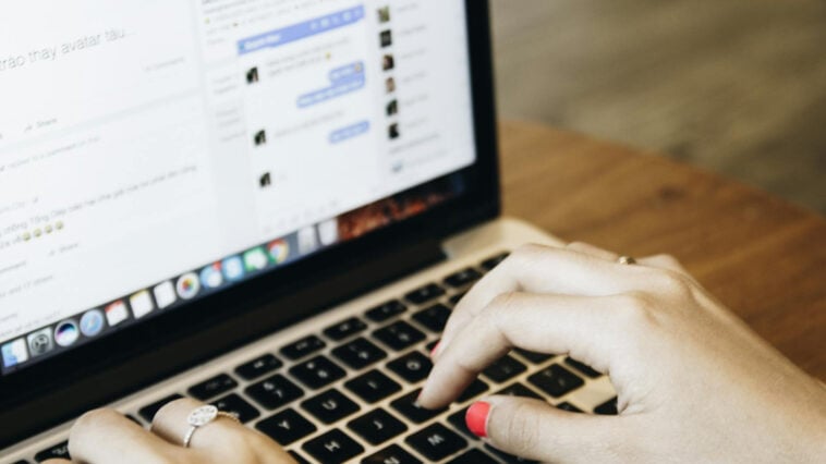 A new Facebook scam starts with a simple message—like "How are you?"—but ends with stolen accounts, fake offers, and drained wallets. | ©Image Credit: Tranmautritam/Pexels