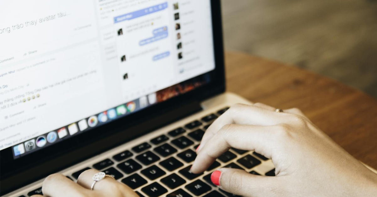 A new Facebook scam starts with a simple message—like "How are you?"—but ends with stolen accounts, fake offers, and drained wallets. | ©Image Credit: Tranmautritam/Pexels