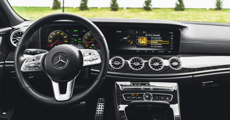 Welcome to your new office on wheels—Mercedes-Benz pushes boundaries with in-car video calls via Microsoft Teams | ©Image Credit: Garvin St. Villier/Pexels