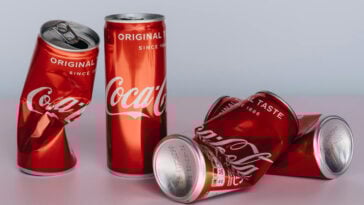 Cans of original Coca-Cola drink | ©Image Credit: alleksana/Pexels