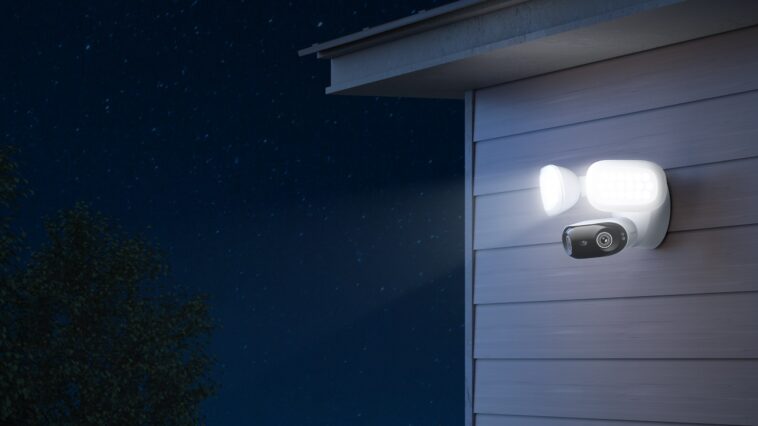 Elite Floodlight WiFi ©Image Credit: