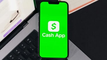 Got a spam text from Cash App? It might earn you up to $147 through a new settlement. | ©Image Credit: Julio Lopez/Pexels