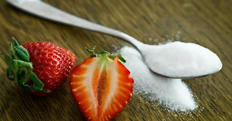 Looks sweet, but science says beware—erythritol, found in many “sugar-free” treats, may silently raise your stroke risk | ©Image Credit: mali maeder/Pexels
