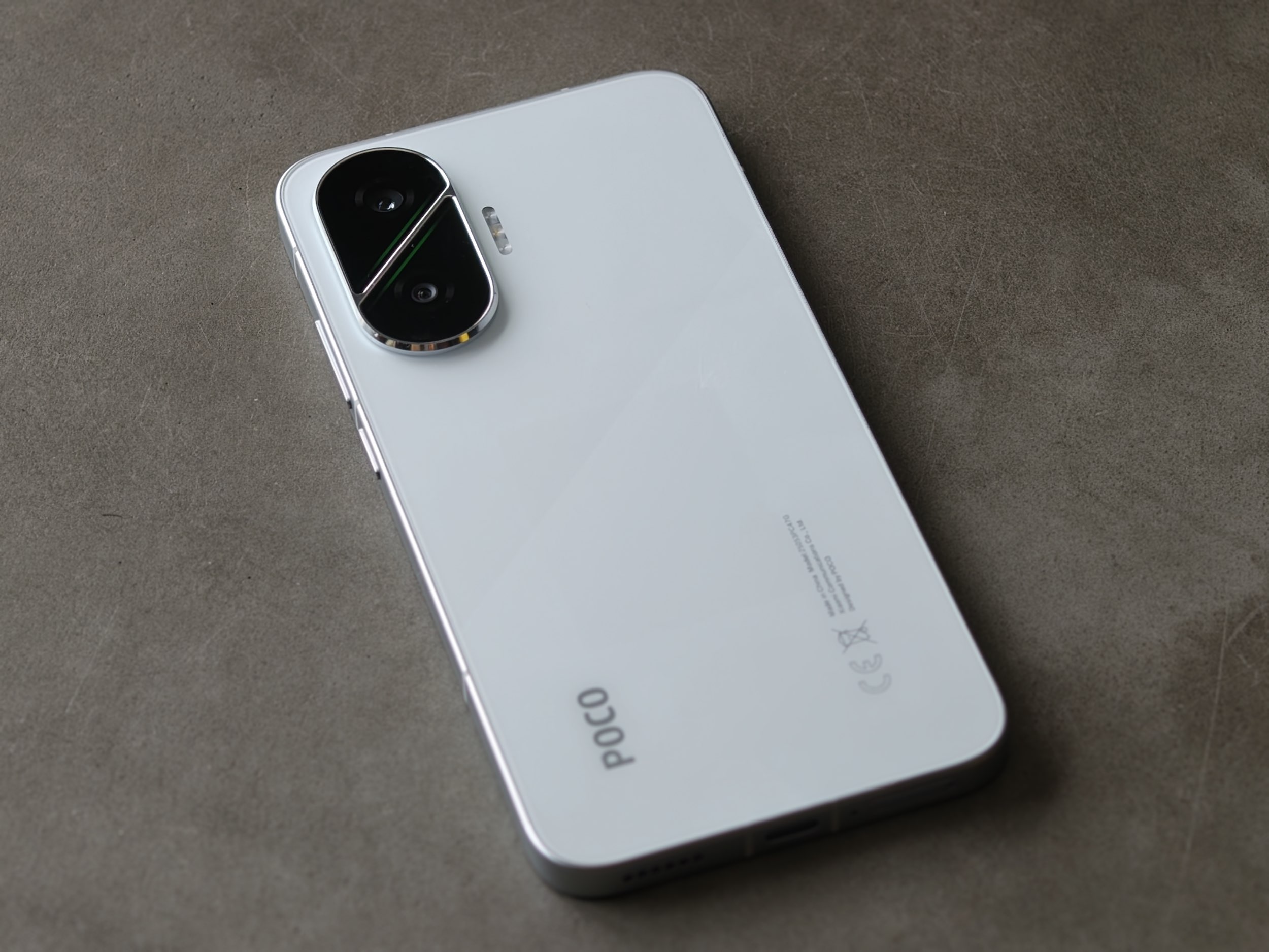 Xiaomi POCO F7 白12GB+256GB Poco F7 Review: A Great Value Among 2025 Smartphones