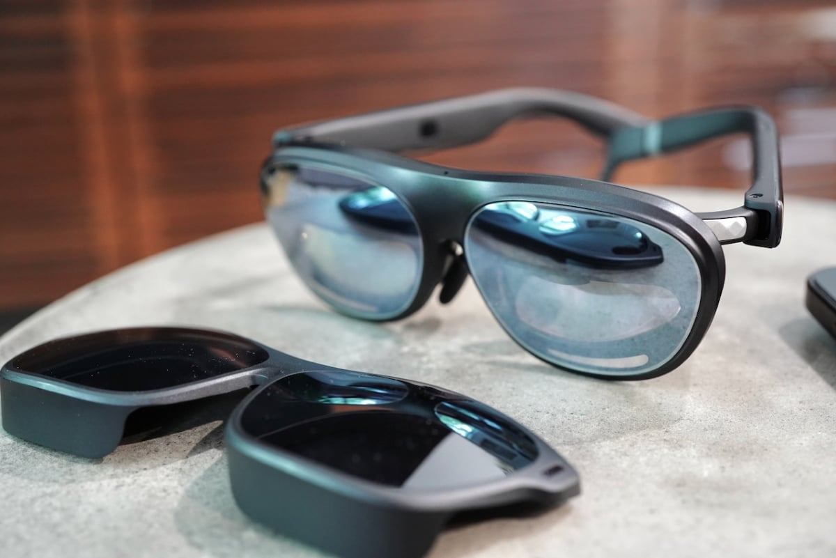 Rokid Max 2 AR Glasses Review: The Perfect First AR Glasses 6 Close-up of Rokid Max 2 lenses and frame components