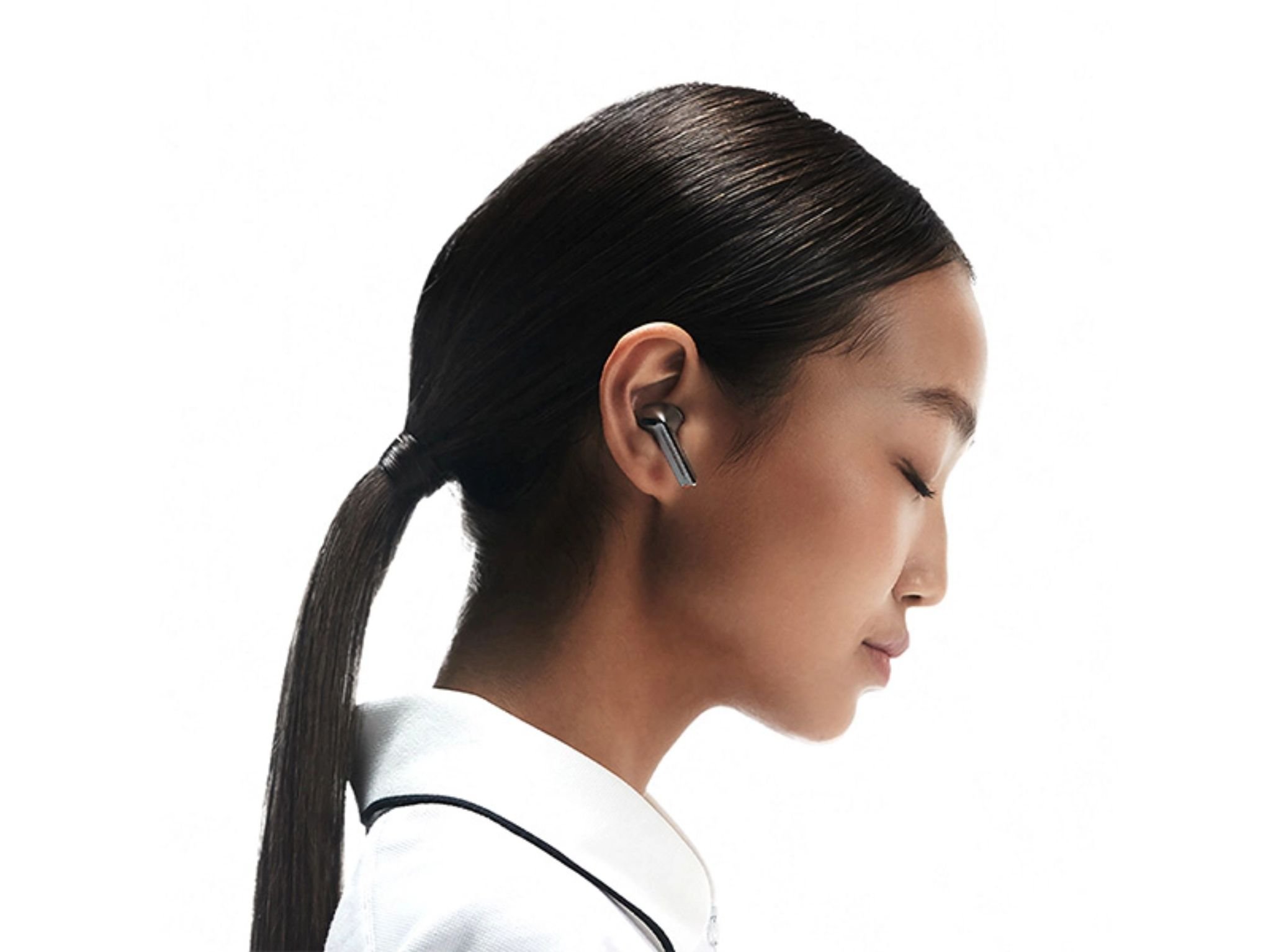 Save Up To $140 On Samsung's Best Earbuds 3 Samsung Galaxy Buds 3 ©Image Credit: Samsung