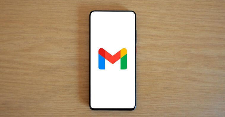 Scammers are using AI-generated voices and spoofed emails to impersonate Google support — putting Gmail users at serious risk. | ©Image Credit: BM Amaro/Pexels