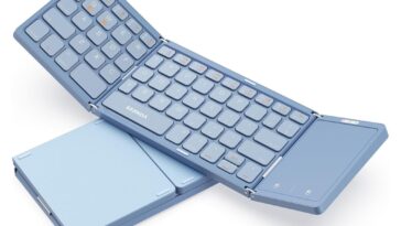 Senda Folding Bluetooth Keyboard with Touchpad ©Image Credit: Seenda