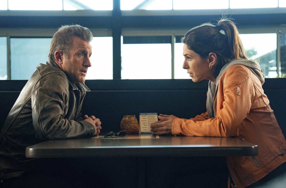 Scott Caan and Cristina Rosato in ALERT: Missing Person's Unit 
