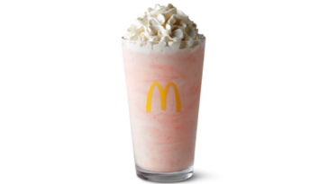 Mcdonald's Strawberry Shake | ©Image Credit: McDonald's