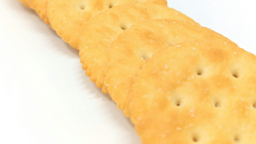 Ritz Crackers ©Image Credit: Unsplash / Obi