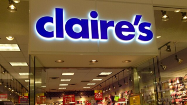 Claire's ©Image Credit: Wikimedia Commons / Mike Mozart