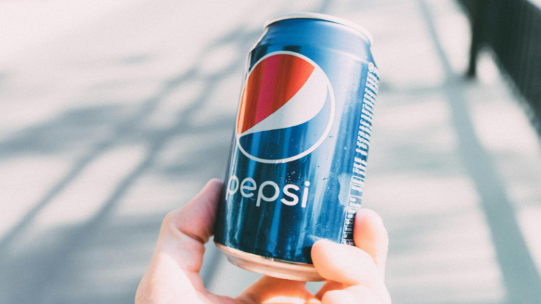 Pepsi can ©Image Credit: Unsplash / Martin Péchy