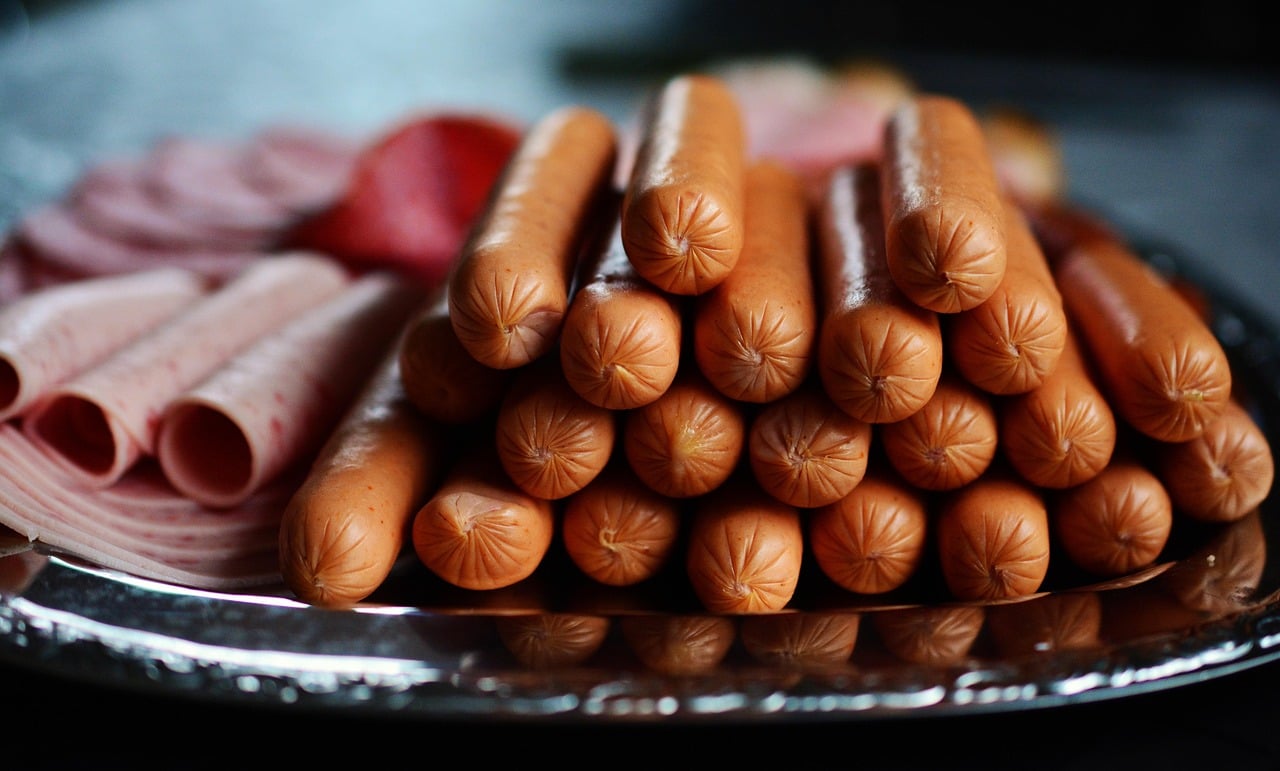8 Ultra-Processed Meats Experts Say to Avoid 5 Sausage platter with other meats