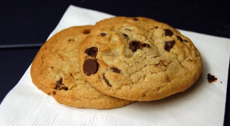11 cafeteria foods today's kids will never experience 8 Midwest Express warm cookies
