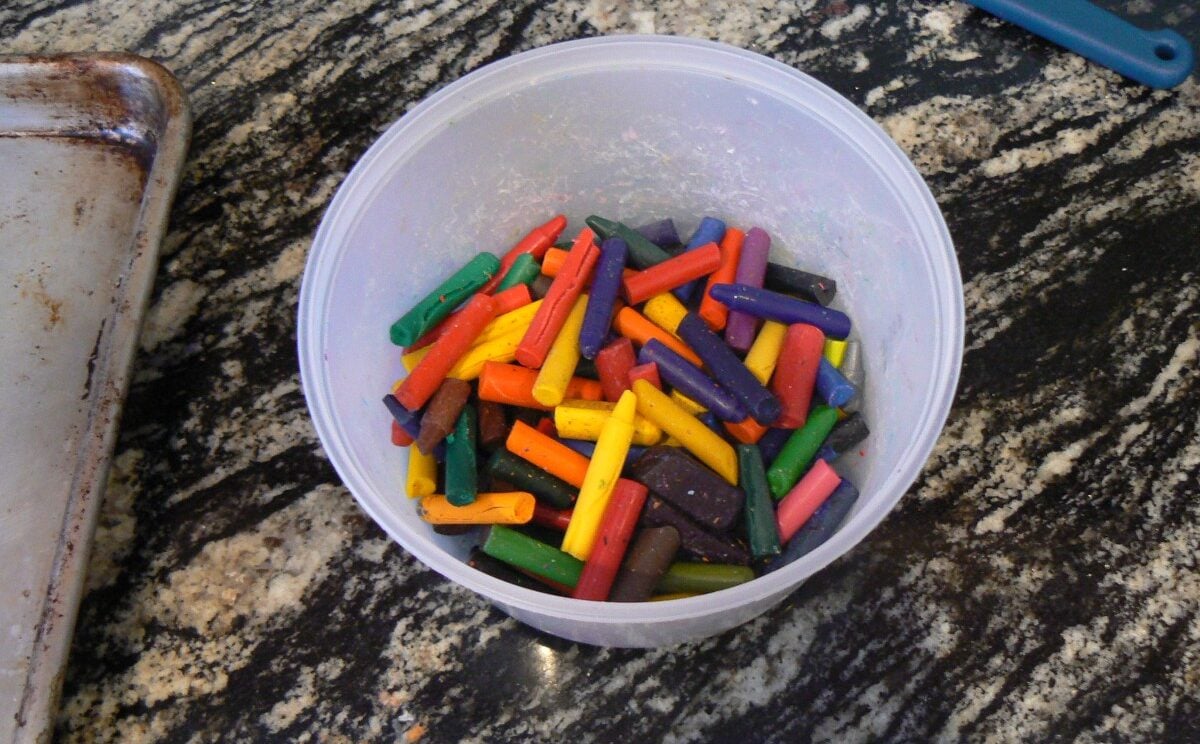 Broken bits of crayon