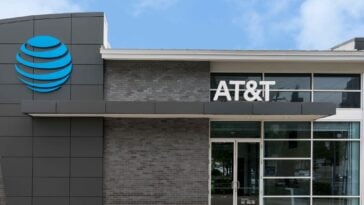 AT&T Store Front ©Image Credit: AT&T