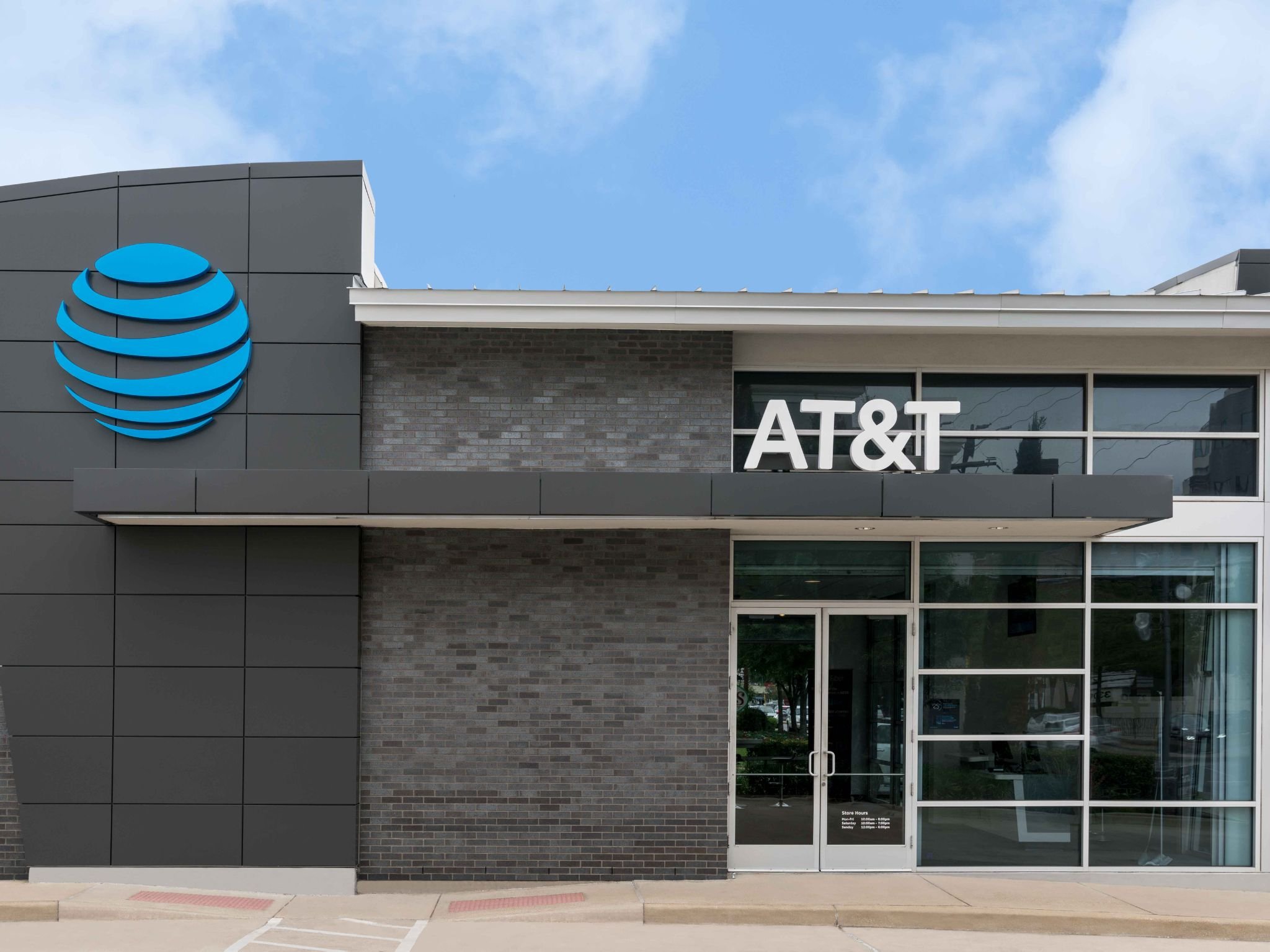 AT&T Store Front ©Image Credit: AT&T