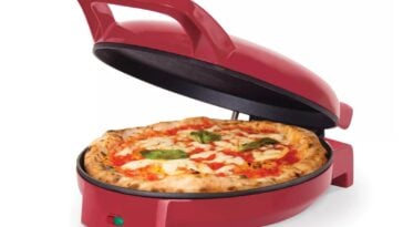Dash 12-inch Pizza Maker and 180 Griddle ©Image Credit: Dash