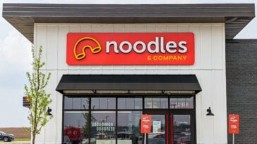 Noodles & Company plans closures and a fresh strategy under new leadership | ©Image Credit: Noodles & Company