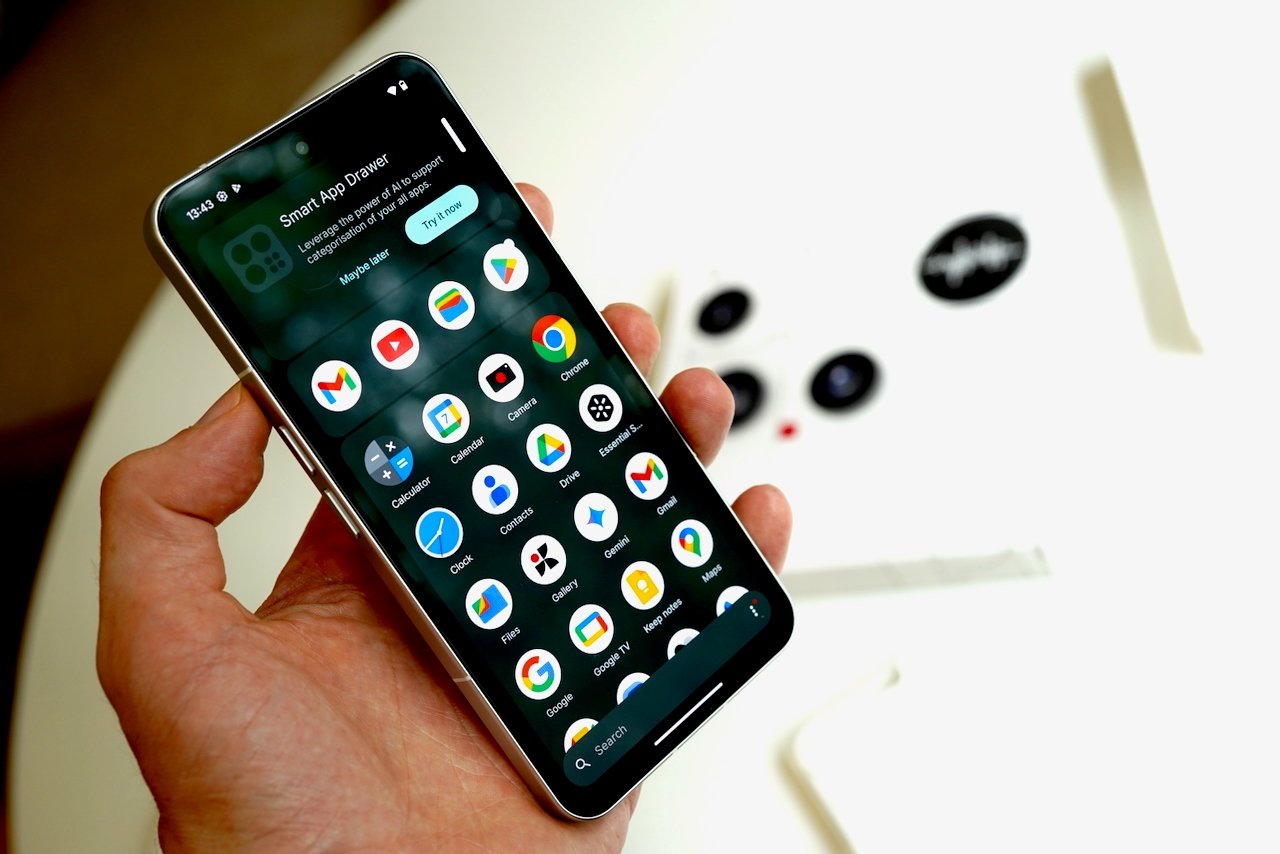 Nothing Phone 3 front display showing home screen with app icons