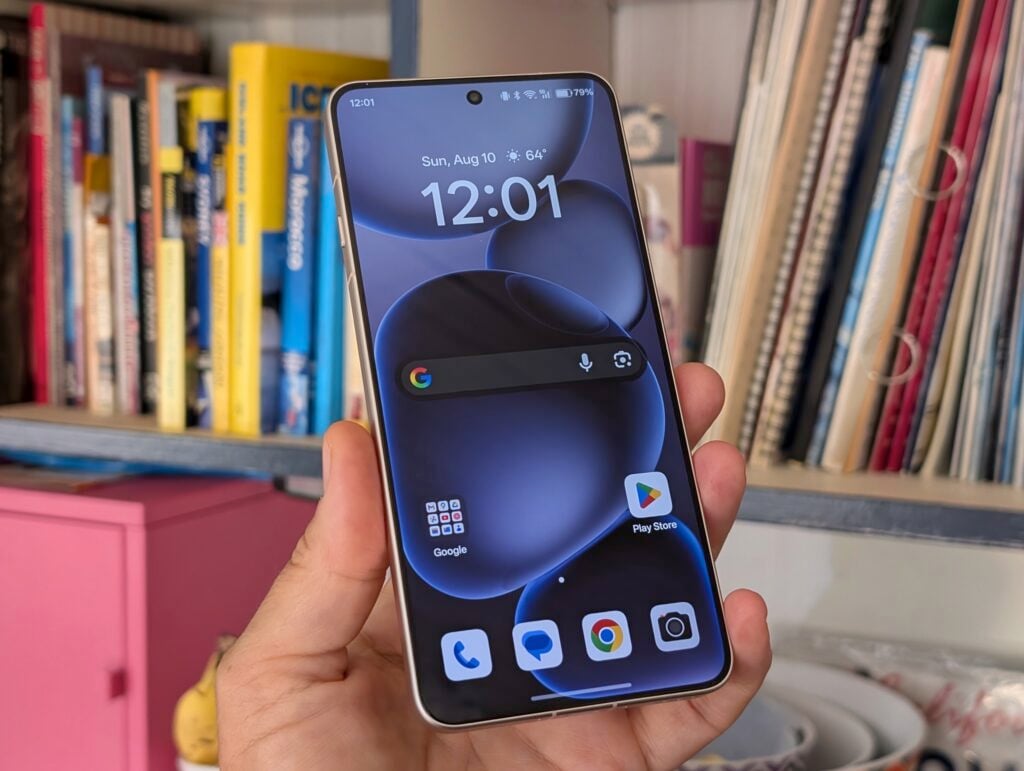 Oppo Find X8 Ultra front