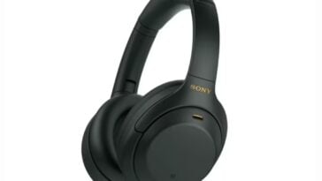 Sony WH-1000XM4 headphones ©Image Credit: Sony