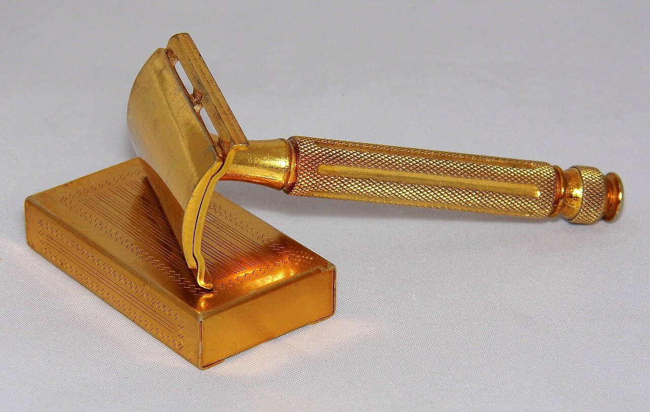 Vintage Gillette Gold Tech DE 3-Piece Safety Razor