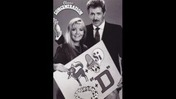 Marjorie Goodson and Alex Trebek in Classic Concentration (1987) | ©Image Credit: Fremantle