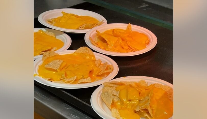 11 cafeteria foods today's kids will never experience 9 Nachos and Cheese