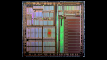 Microchip ©Image Credit: unsplash.com / Laura Ockel