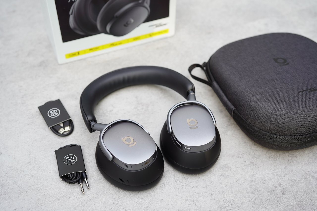 Baseus Inspire XH1 – Over-Ear Noise-Cancelling Headphones ©Image Credit: GEEKSPIN