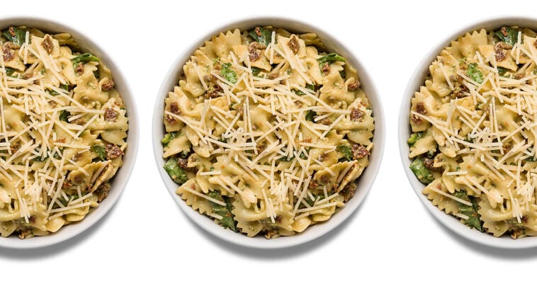 Bowtie pasta salads among deli items recalled by Albertsons over listeria concerns. | ©Image Credit: Vons