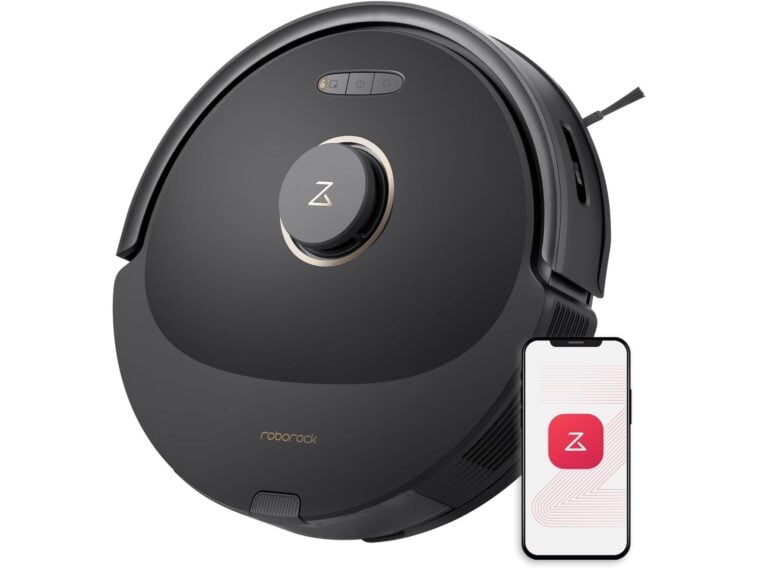 Roborock Q8 Max Robot Vacuum and Mop Cleaner ©Image Credit: Roborock