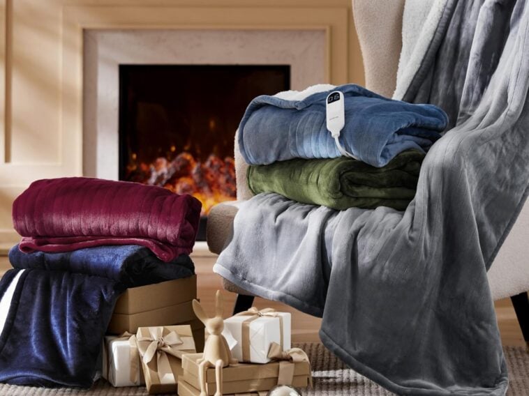 Bedsure Heated Blanket ©Image Credit: Bedsure