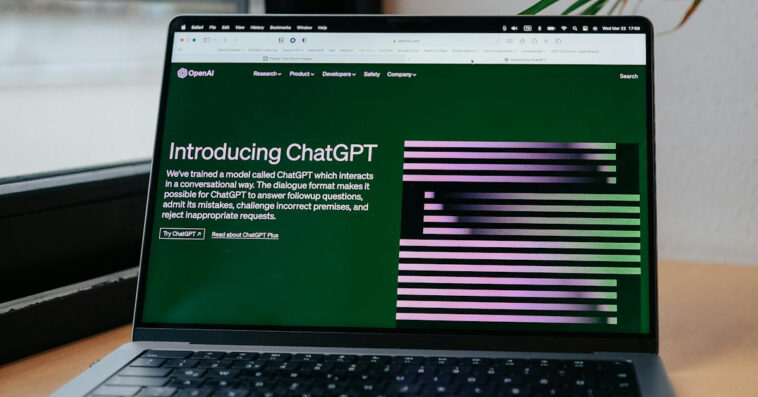 Walmart turns to ChatGPT training in a bold move to prepare 2.1M workers for the AI-driven future. | ©Image Credit: Hatice Baran/Pexels