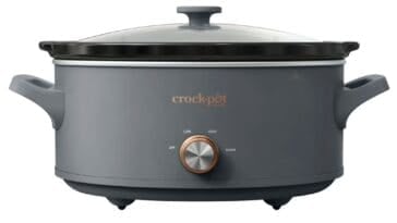 Crock-Pot Manual 7-Quart Slow Cooker ©Image Credit: Crock-Pot