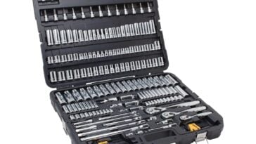 DEWALT 192-piece mechanics tool set ©Image Credit: DEWALT