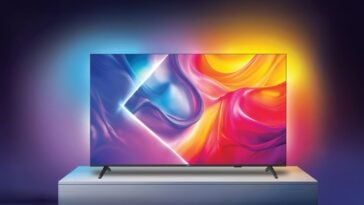 Philips Ambilight Roku TV ©Image Credit: Roku